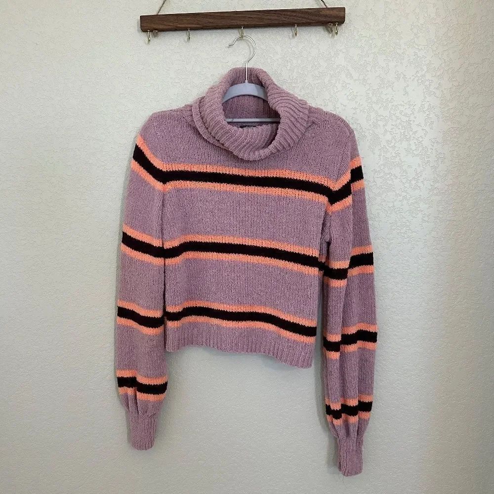 Women's turtle neck sweater